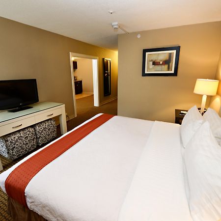 Holiday Inn & Suites Boston Peabody, An Ihg Hotel Zewnętrze zdjęcie