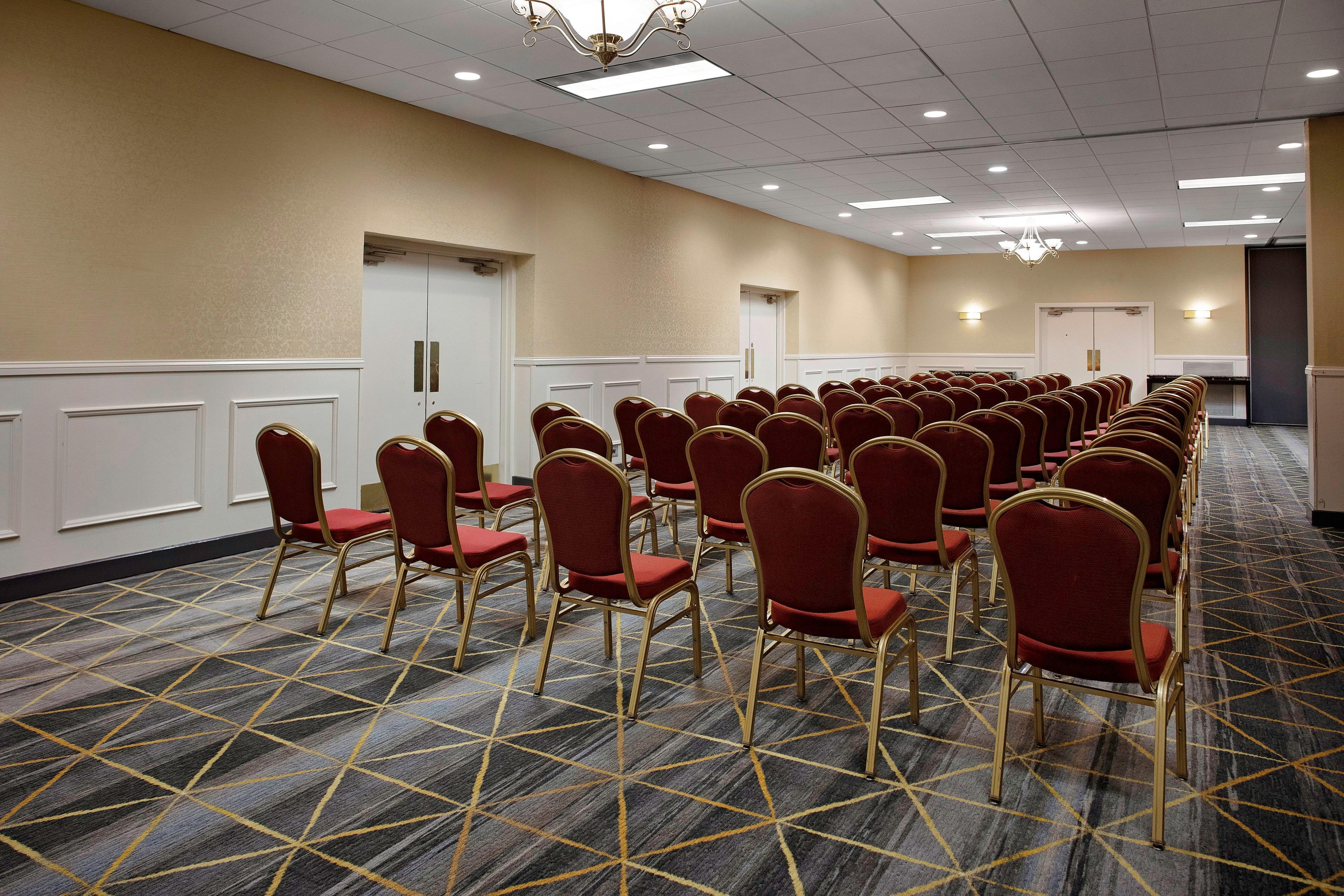 Holiday Inn & Suites Boston Peabody, An Ihg Hotel Zewnętrze zdjęcie