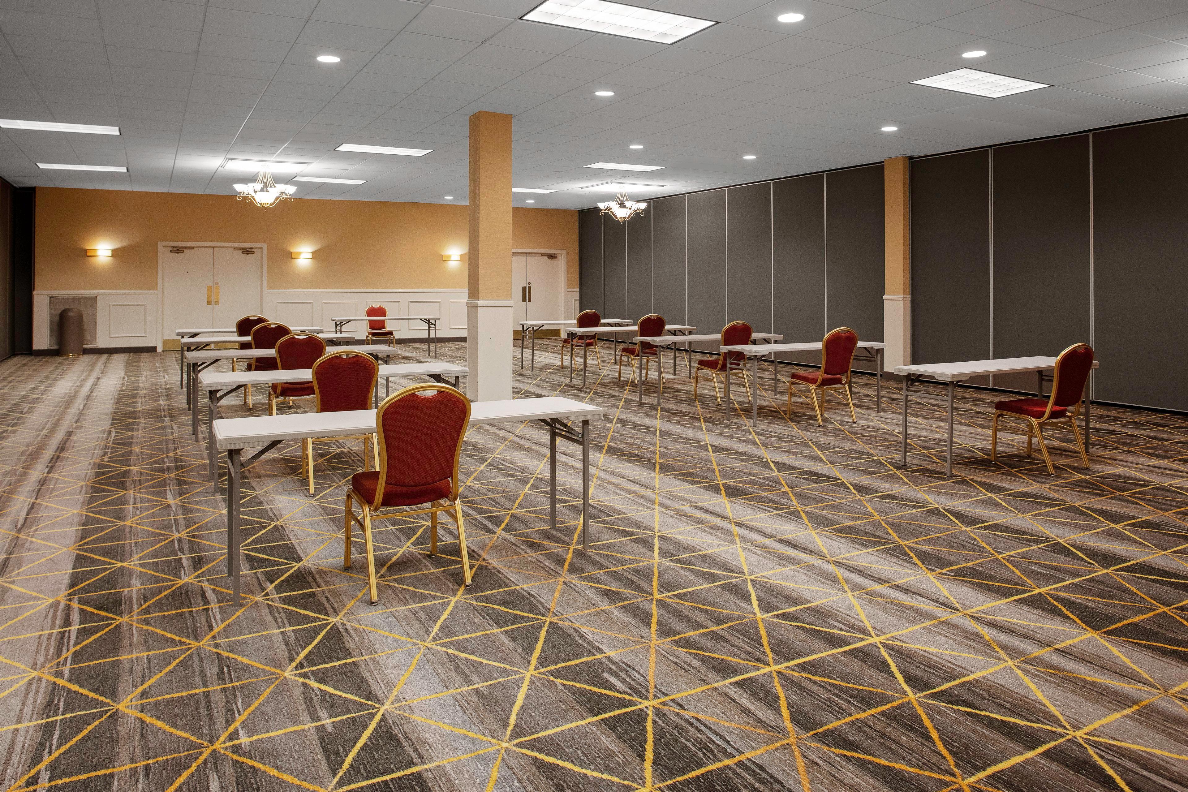Holiday Inn & Suites Boston Peabody, An Ihg Hotel Zewnętrze zdjęcie